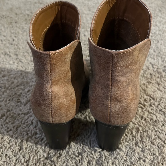 Bamboo Tracker 3 Ankle Boots Booties tan Chunky heel faux leather comfy size 8 - Picture 6 of 14